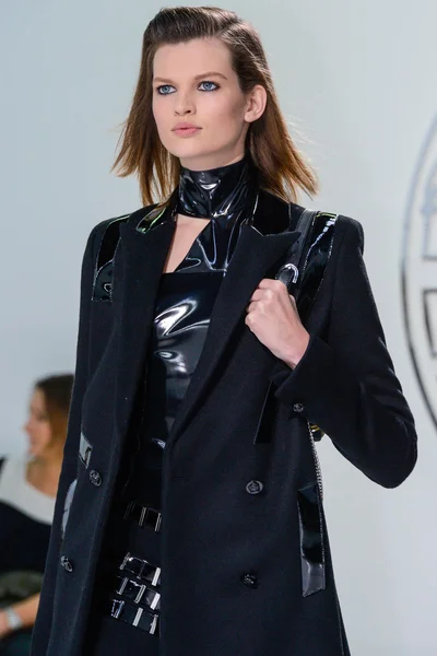 Look 26